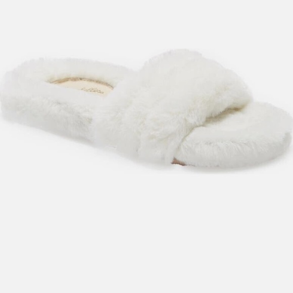 Seychelles Fuzzy Slides - Picture 2 of 4